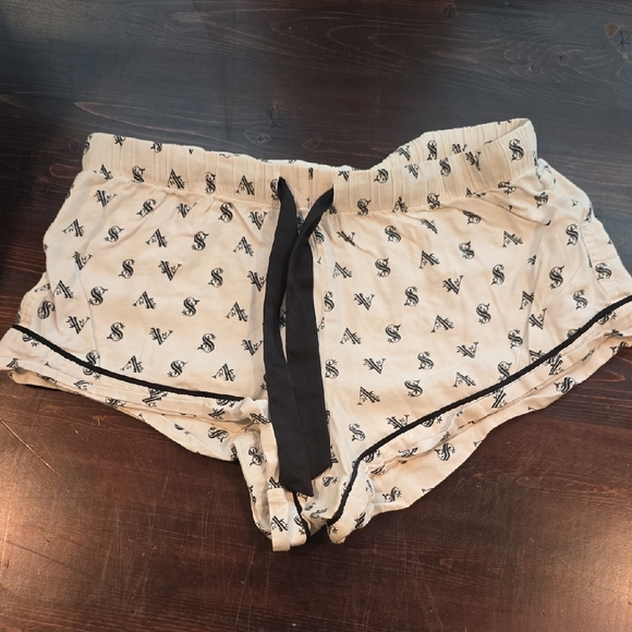 Victoria Secret White and Black Pj Shorts XS - Picture 1 of 3